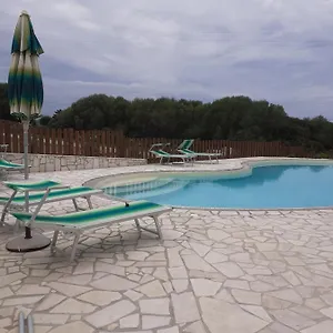 Gli Olivastri Con Piscina,solarium, Vista Mare ,sole -mare E Tanta Natura ,climatizzatore,wifi Ferienhaus